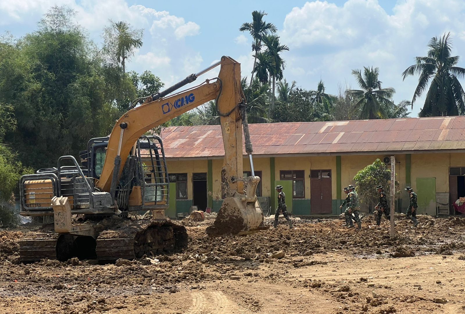 Gotong Royong Lintas Sektor Pascabanjir, Kemendikdasmen Pastikan Sekolah di Aceh Tamiang Segera Pulih