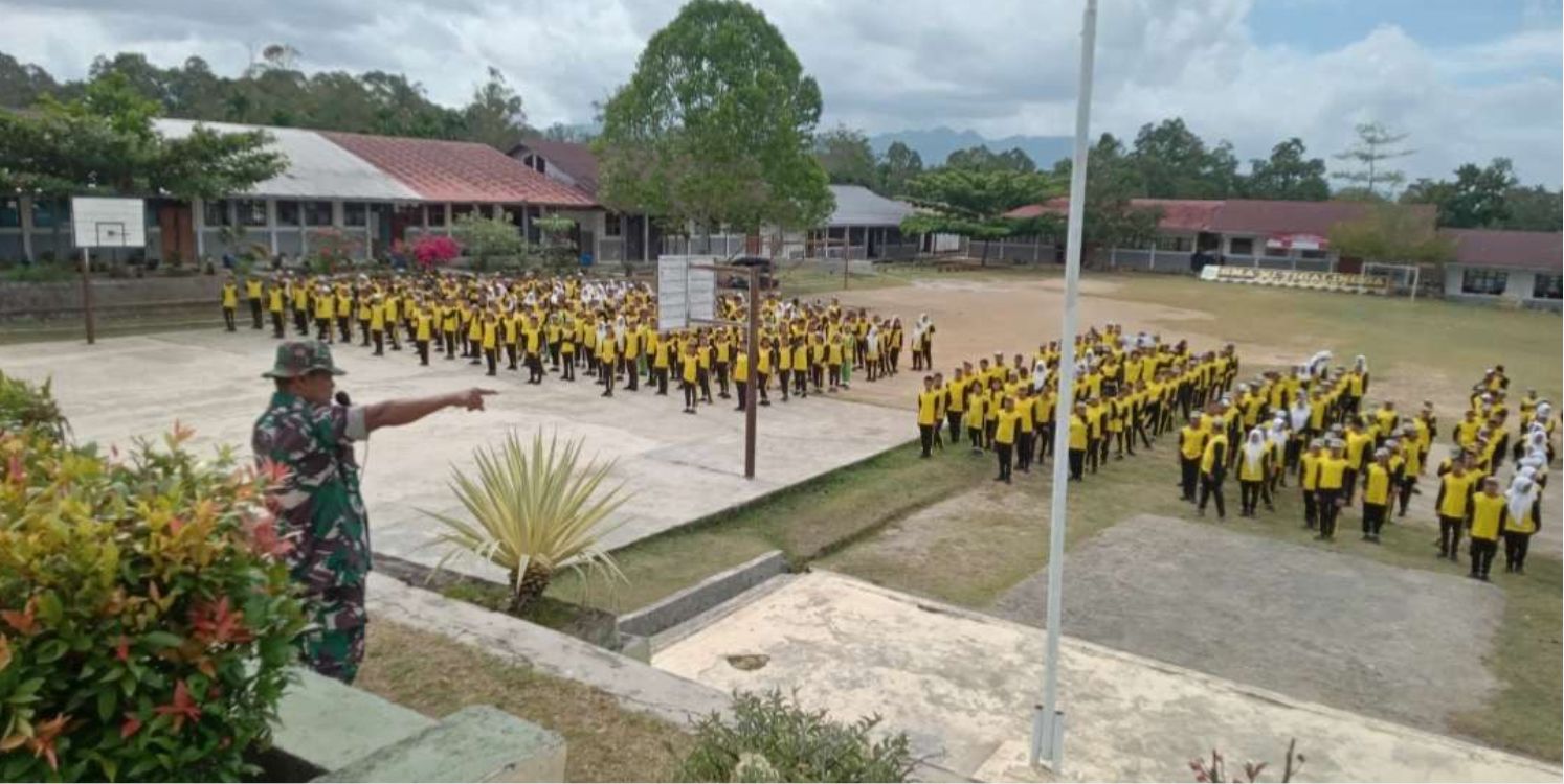 Babinsa Koramil 04/Tigalingga Bentuk Karakter Pelajar SMA Negeri 1 Tigalingga