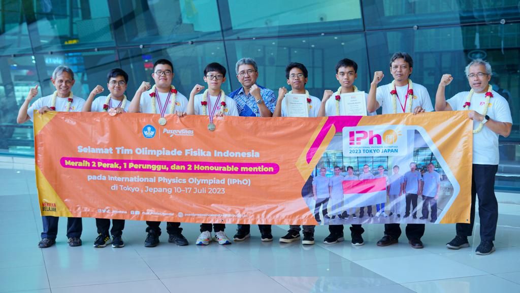 Siswa Indonesia Raih Prestasi Membanggakan di International Physics Olympiad (IPhO) 2023