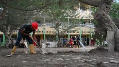 Potret Sekolah di Bireuen Hadapi Bencana, Bangkit Menuju Upacara Pertama